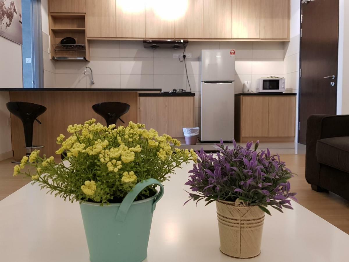 Usj One Homestay @ Subang Homestay Субанг Джая Екстериор снимка