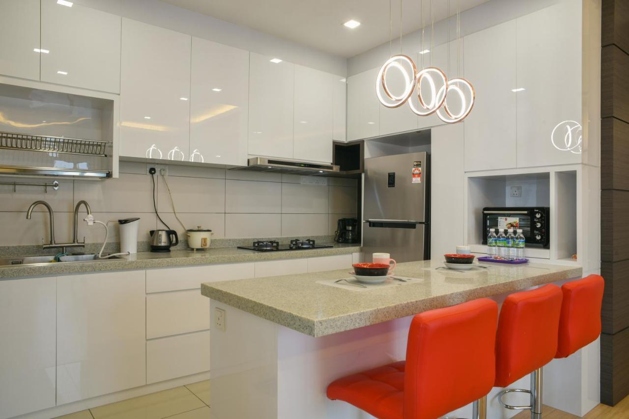 Usj One Homestay @ Subang Homestay Субанг Джая Екстериор снимка