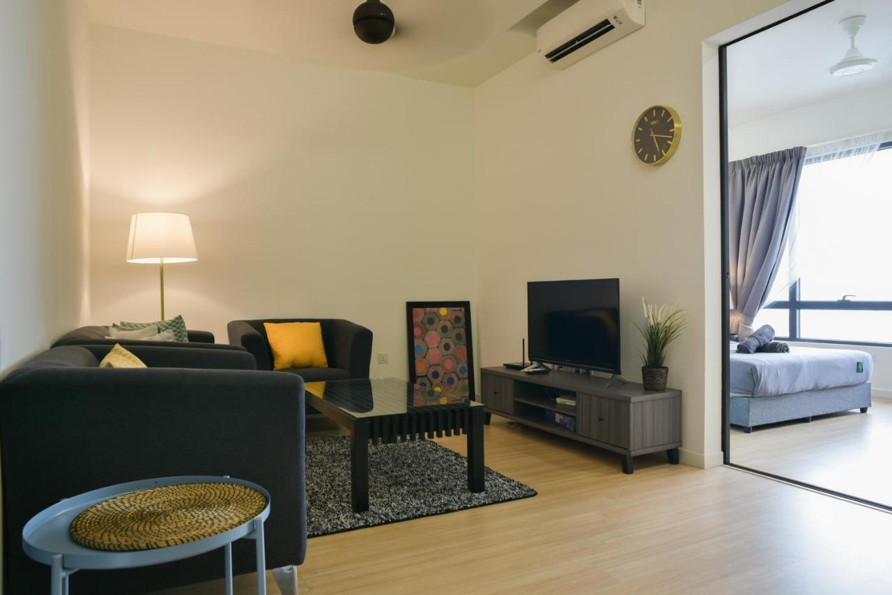 Usj One Homestay @ Subang Homestay Субанг Джая Екстериор снимка